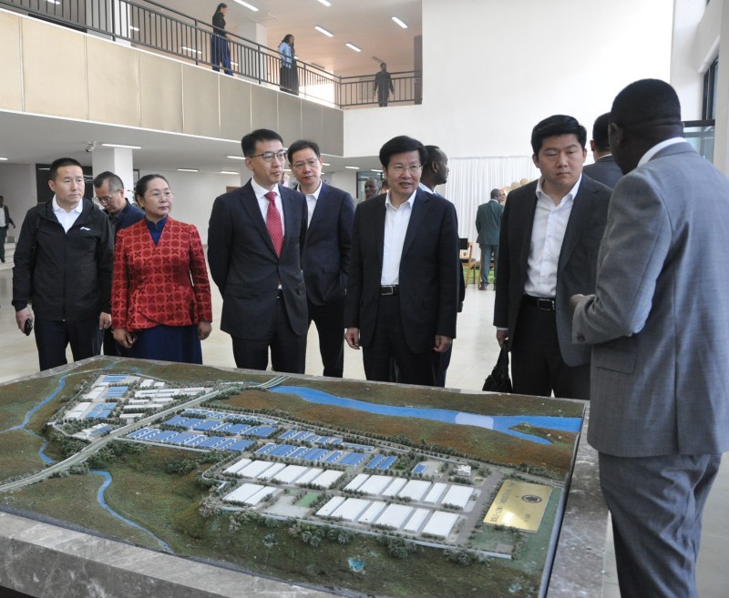 1746586543663346rDzD.jpg 12323.jpg